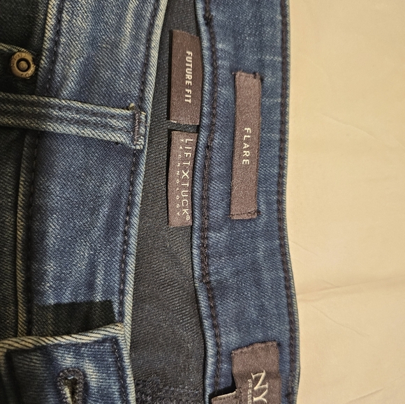 NWT NYDJ ANKLE FLARE JEANS - Picture 4 of 6
